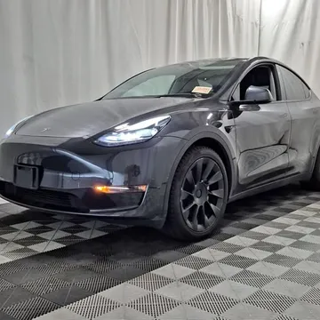 2024 Tesla Model Y Long Range 7 Passenger