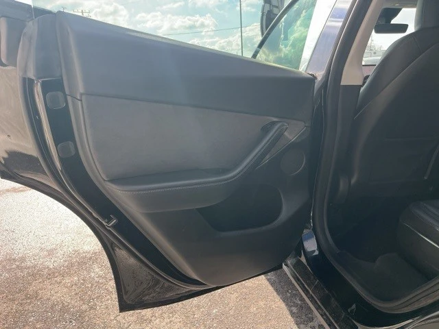 2024 Tesla Model Y - Image 12 of 21