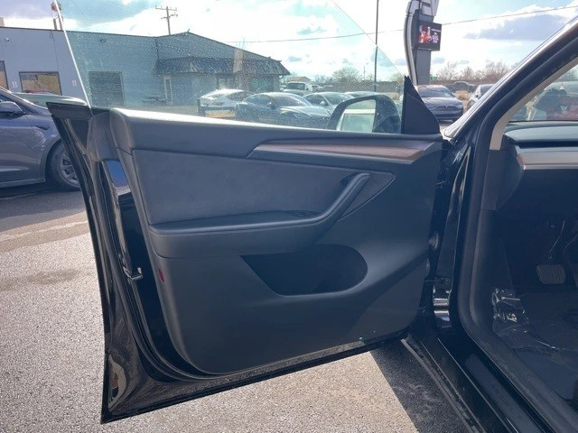 2024 Tesla Model Y - Image 9 of 21