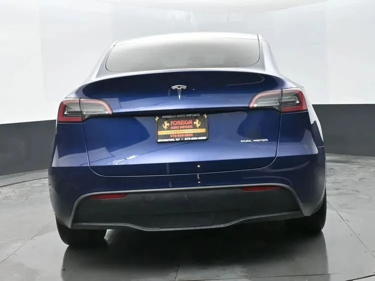 2024 Tesla Model Y - Image 8 of 12