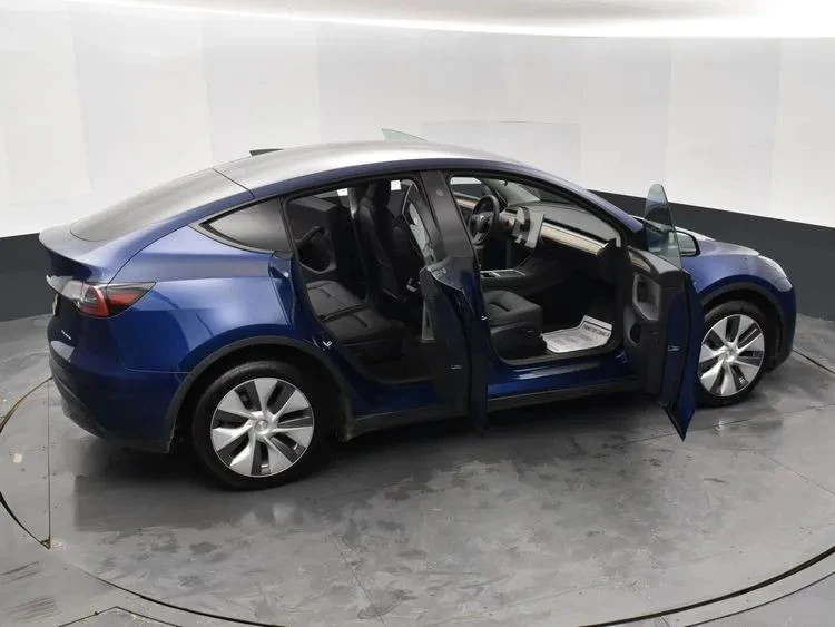 2024 Tesla Model Y - Image 6 of 12