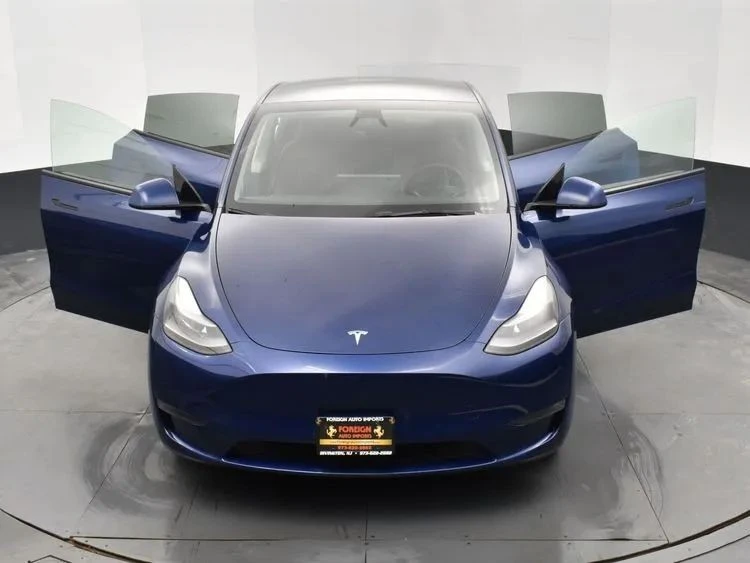 2024 Tesla Model Y - Image 10 of 12