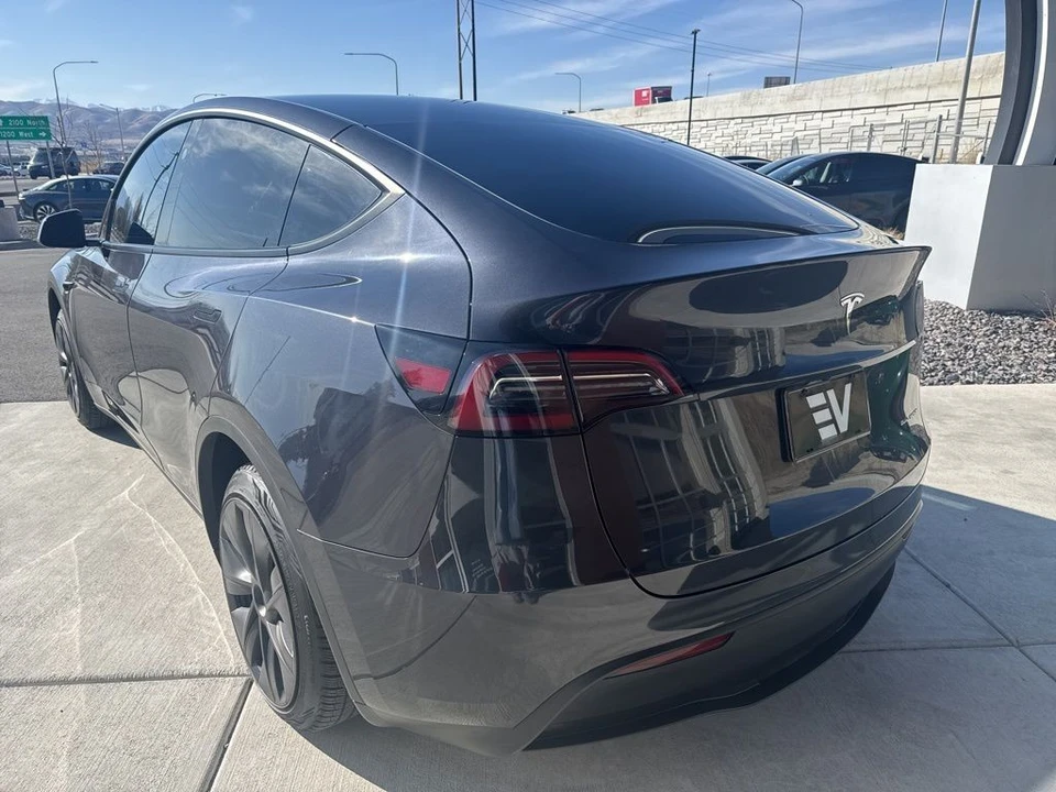 2024 Tesla Model Y - Image 6 of 21