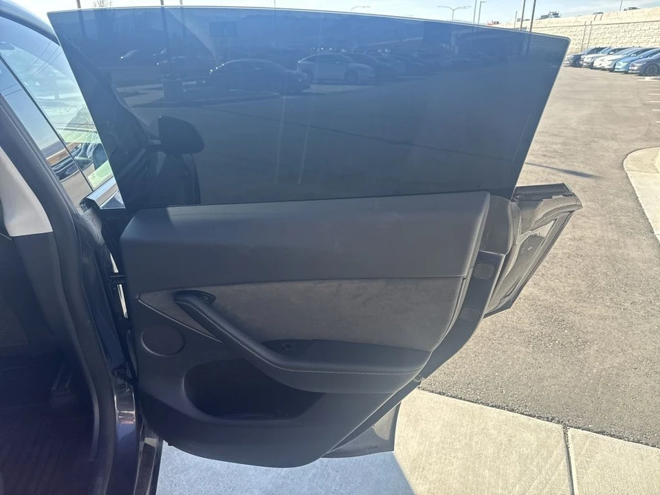 2024 Tesla Model Y - Image 20 of 21