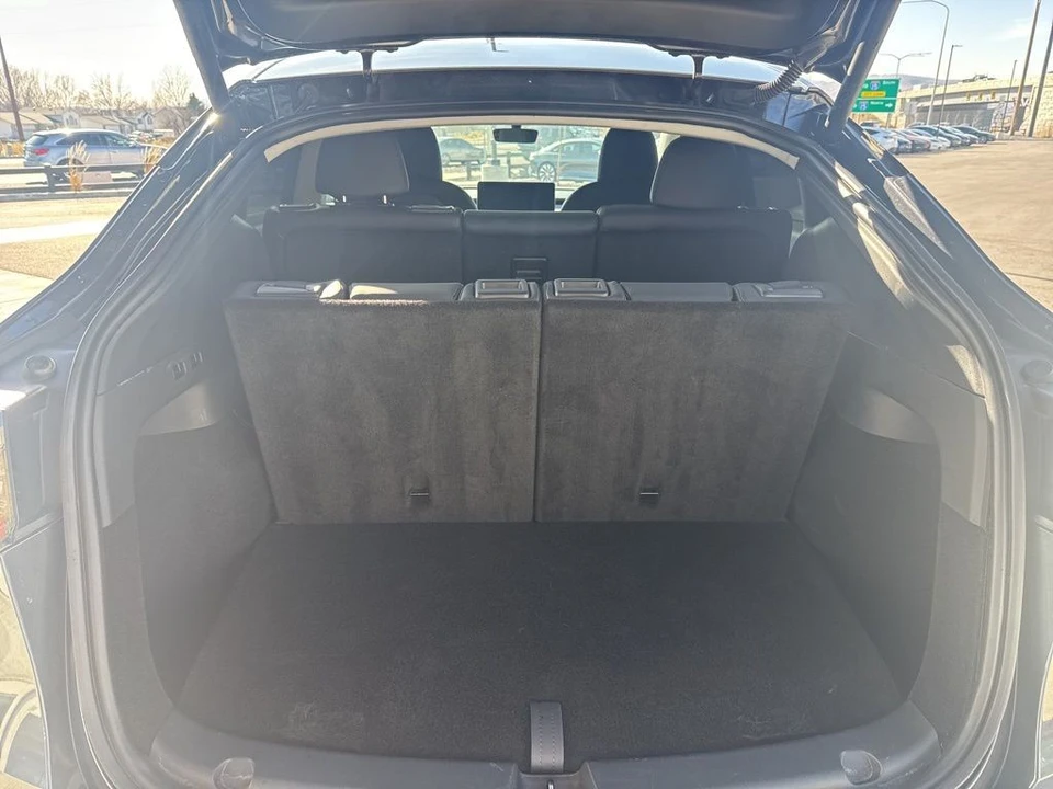 2024 Tesla Model Y - Image 18 of 21