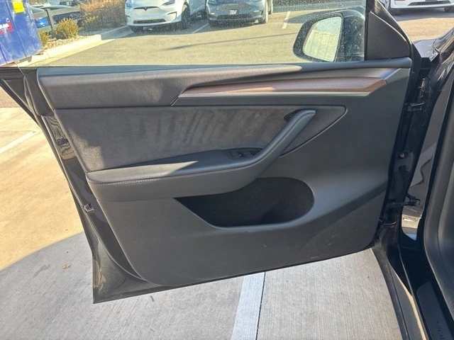 2024 Tesla Model Y - Image 12 of 21