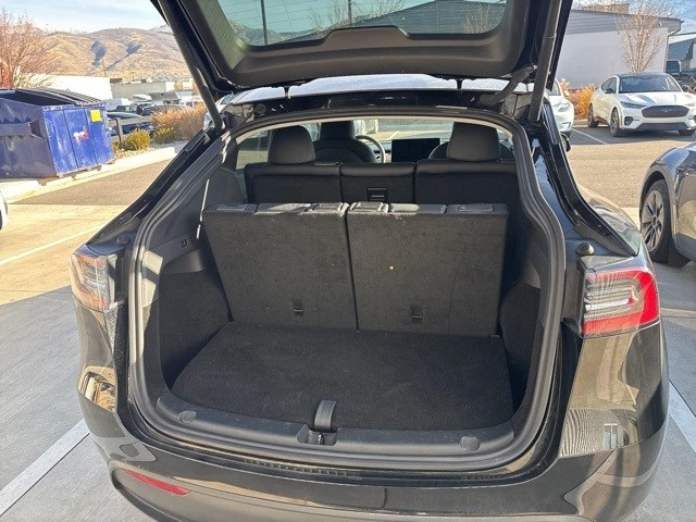 2024 Tesla Model Y - Image 18 of 21