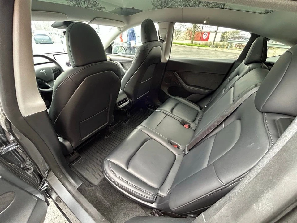 2024 Tesla Model Y - Image 13 of 17