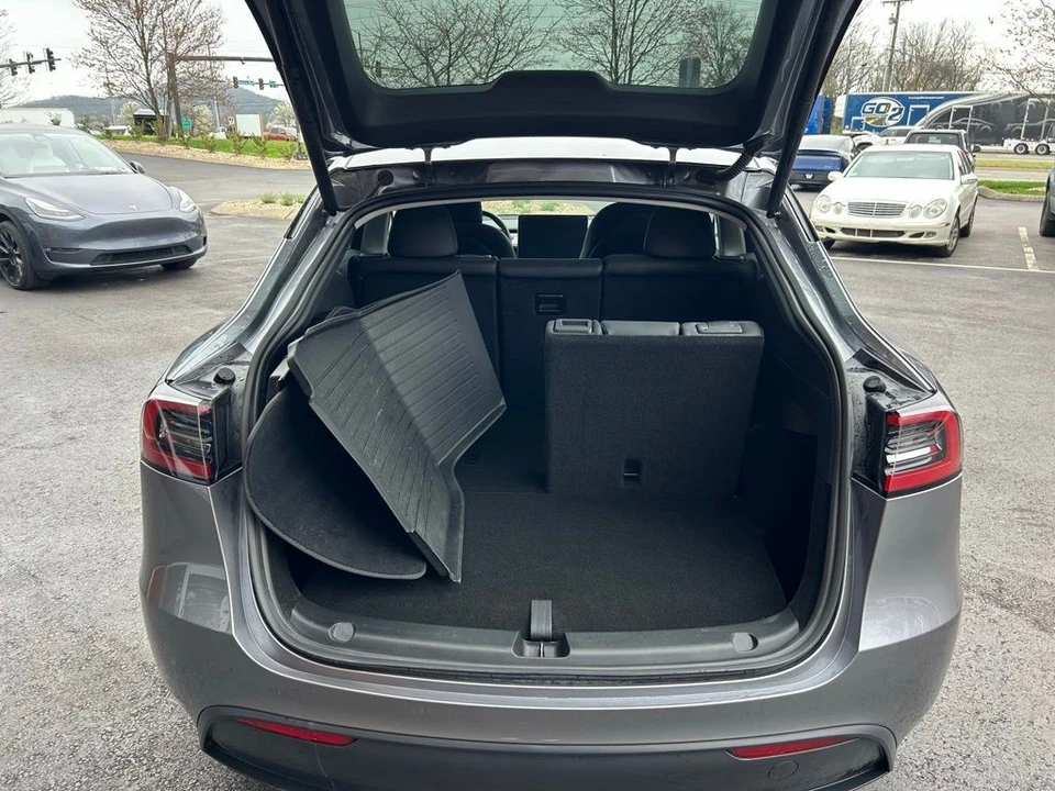 2024 Tesla Model Y - Image 7 of 17