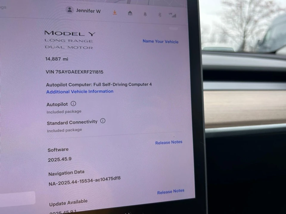 2024 Tesla Model Y - Image 16 of 17