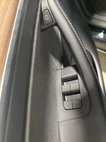 2024 Tesla Model Y - Image 7 of 10