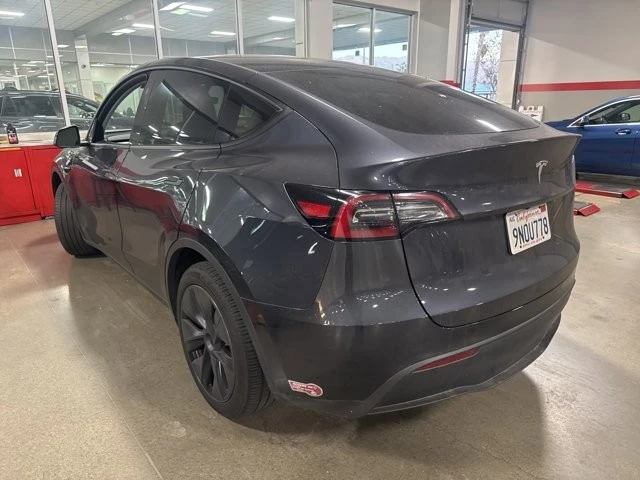 2024 Tesla Model Y - Image 4 of 10