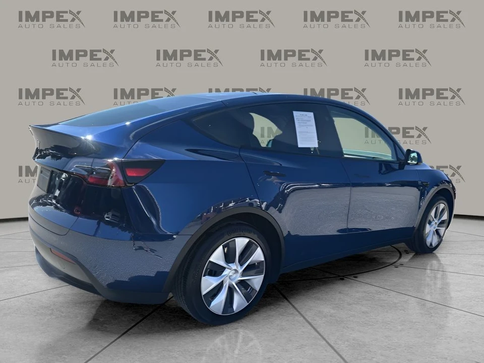 2024 Tesla Model Y - Image 5 of 21