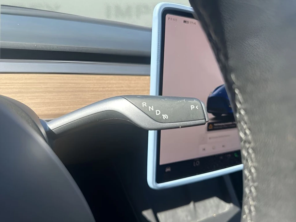 2024 Tesla Model Y - Image 17 of 21