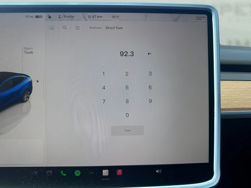 2024 Tesla Model Y - Image 18 of 21
