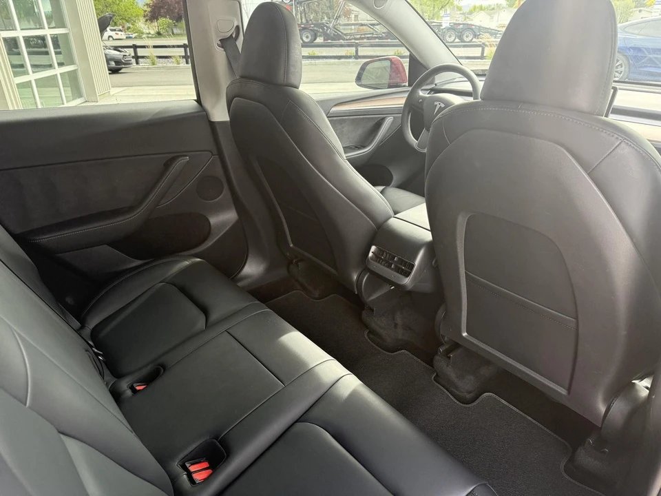 2024 Tesla Model Y - Image 19 of 27