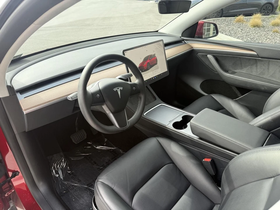 2024 Tesla Model Y - Image 12 of 27