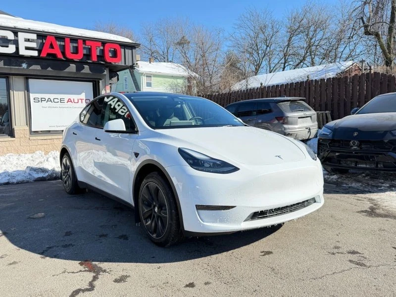 2024 Tesla Model Y - Image 3 of 12