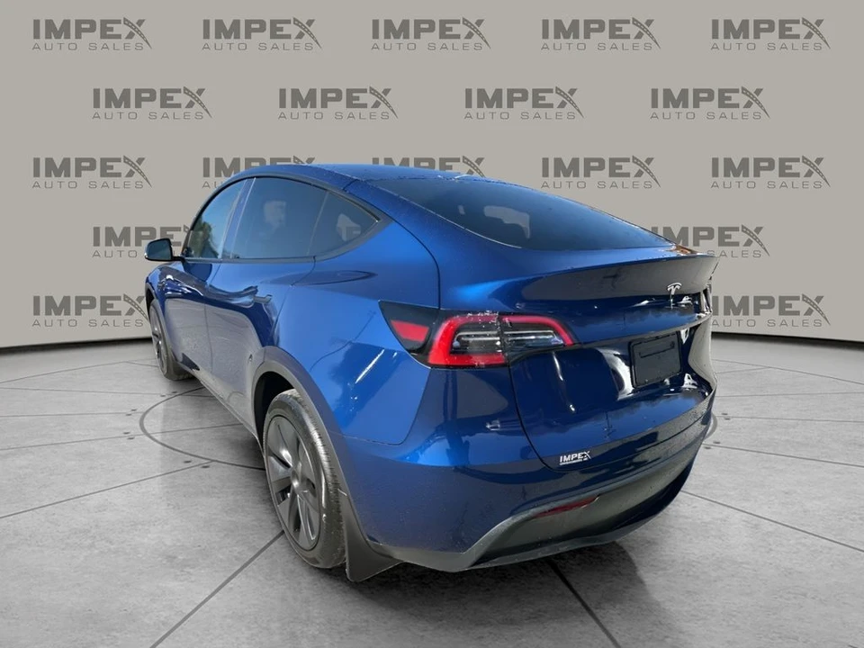 2024 Tesla Model Y - Image 3 of 12