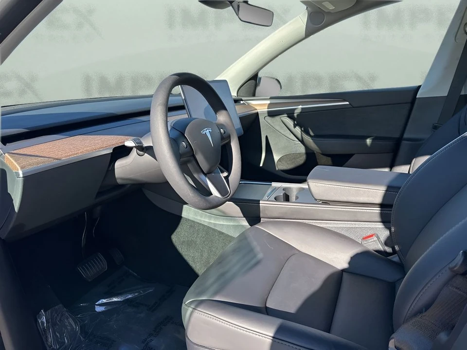 2024 Tesla Model Y - Image 9 of 21