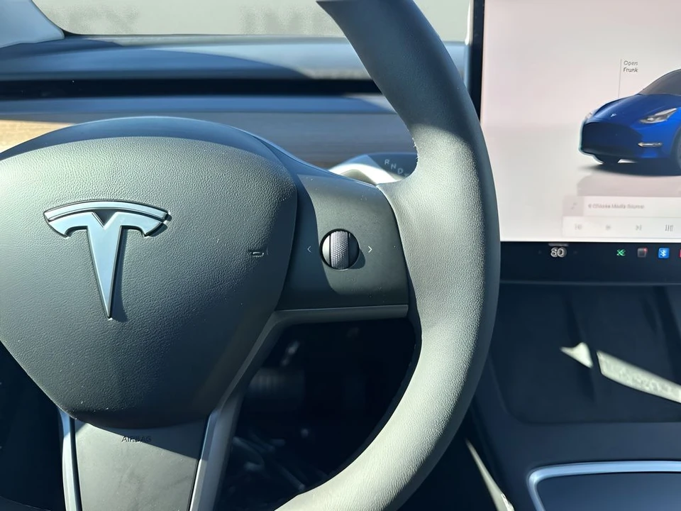 2024 Tesla Model Y - Image 16 of 21