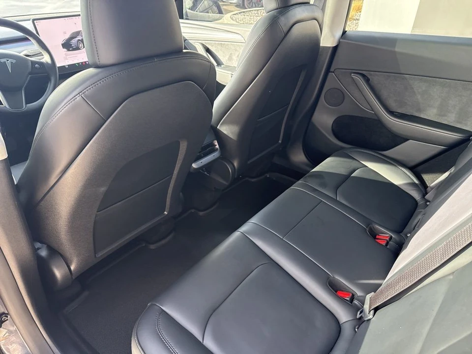 2024 Tesla Model Y - Image 14 of 21