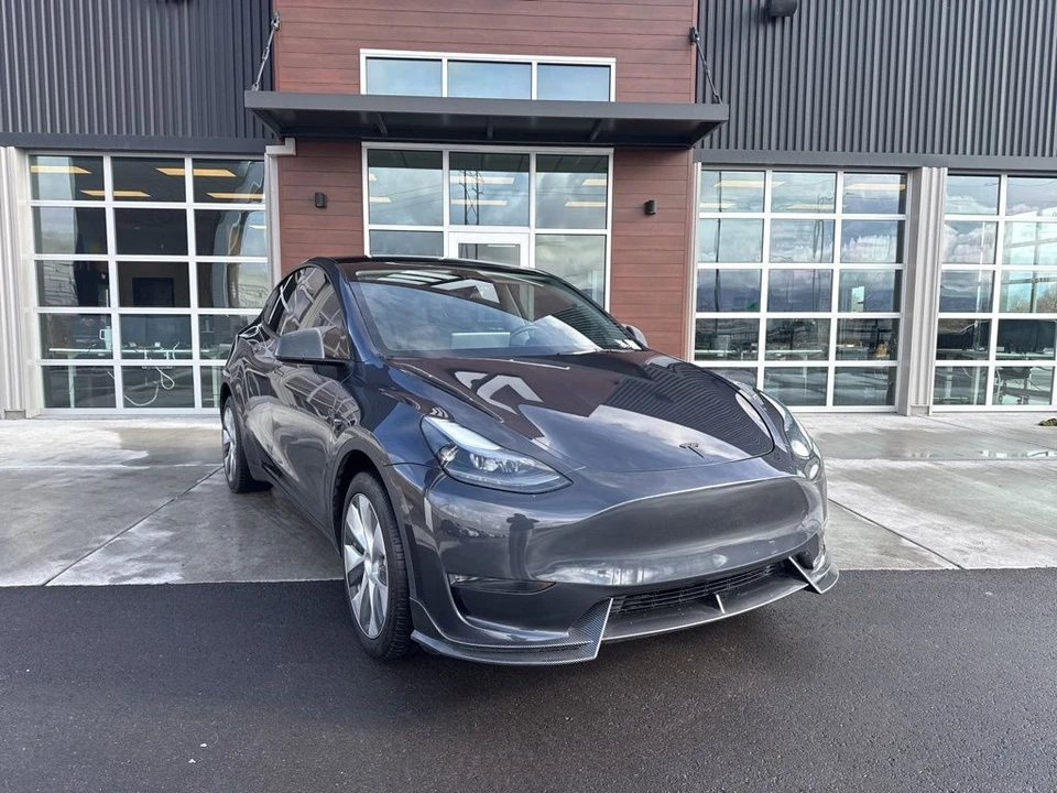 2024 Tesla Model Y - Image 2 of 21