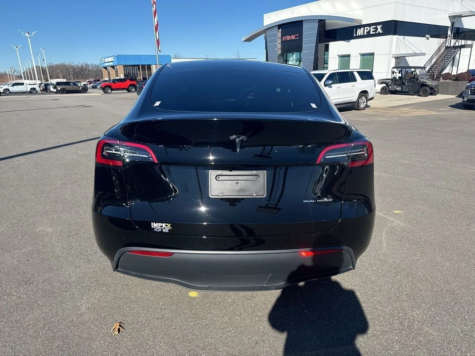 2024 Tesla Model Y - Image 4 of 21