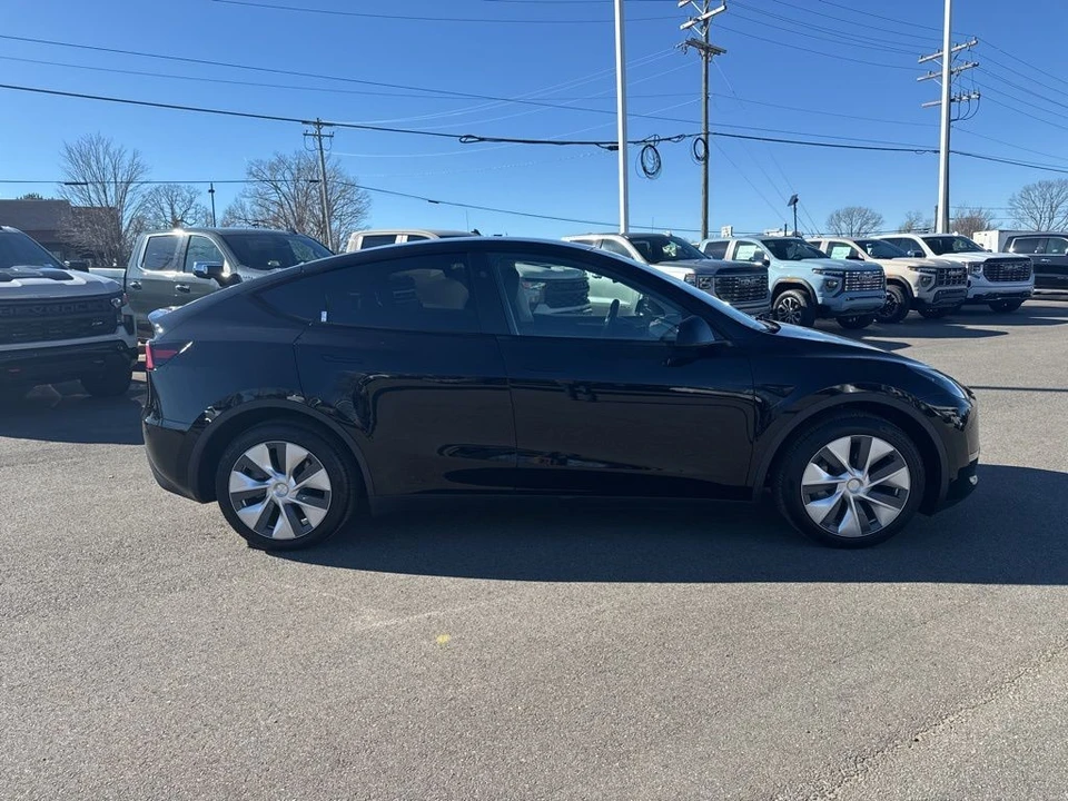 2024 Tesla Model Y - Image 6 of 21
