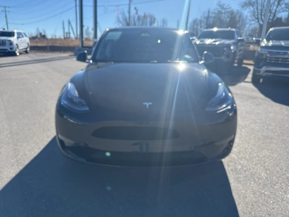 2024 Tesla Model Y - Image 8 of 21