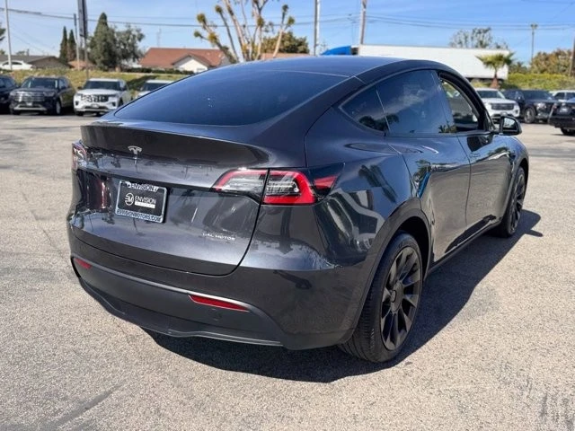 2024 Tesla Model Y - Image 12 of 21