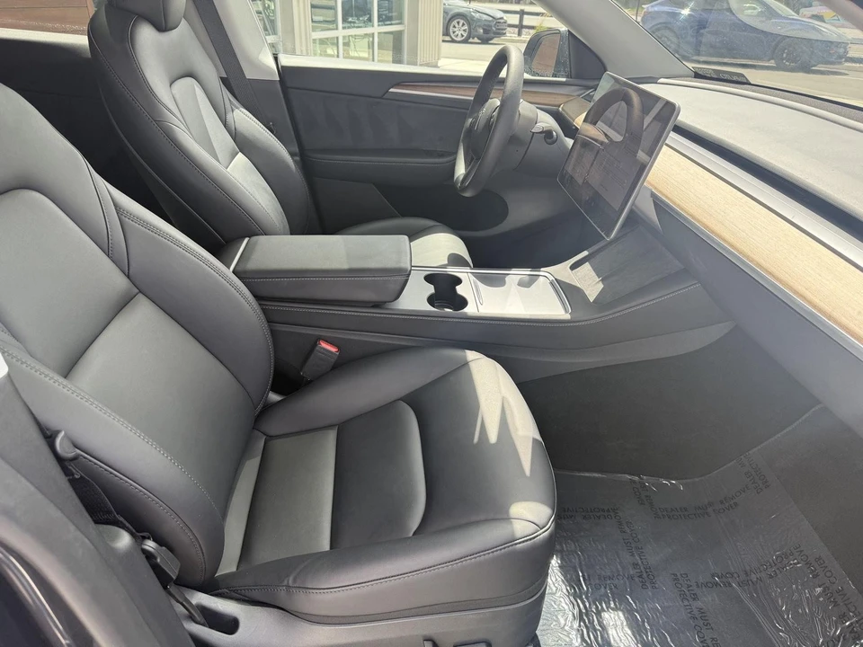 2024 Tesla Model Y - Image 22 of 25