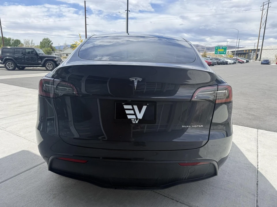 2024 Tesla Model Y - Image 6 of 25