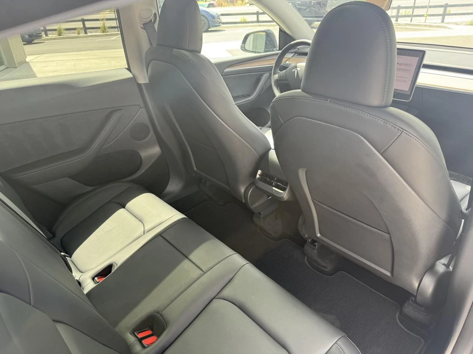 2024 Tesla Model Y - Image 17 of 25