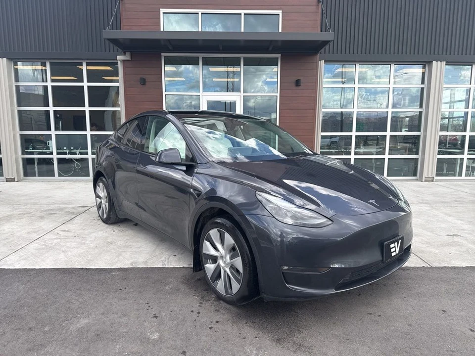 2024 Tesla Model Y - Image 2 of 21