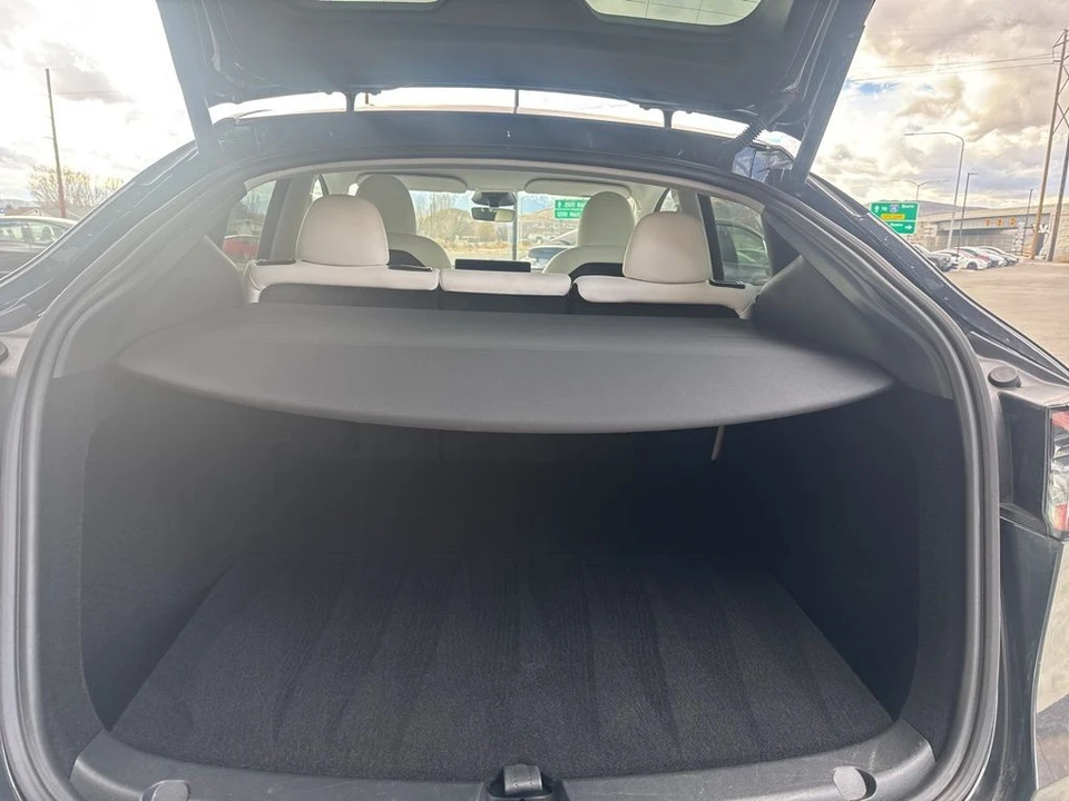 2024 Tesla Model Y - Image 17 of 21