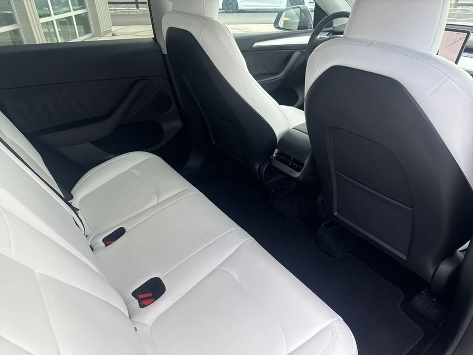 2024 Tesla Model Y - Image 19 of 21