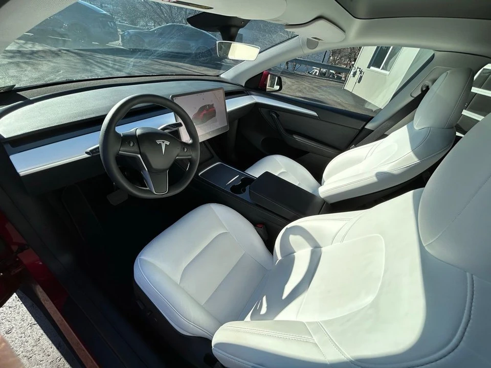 2024 Tesla Model Y - Image 15 of 17