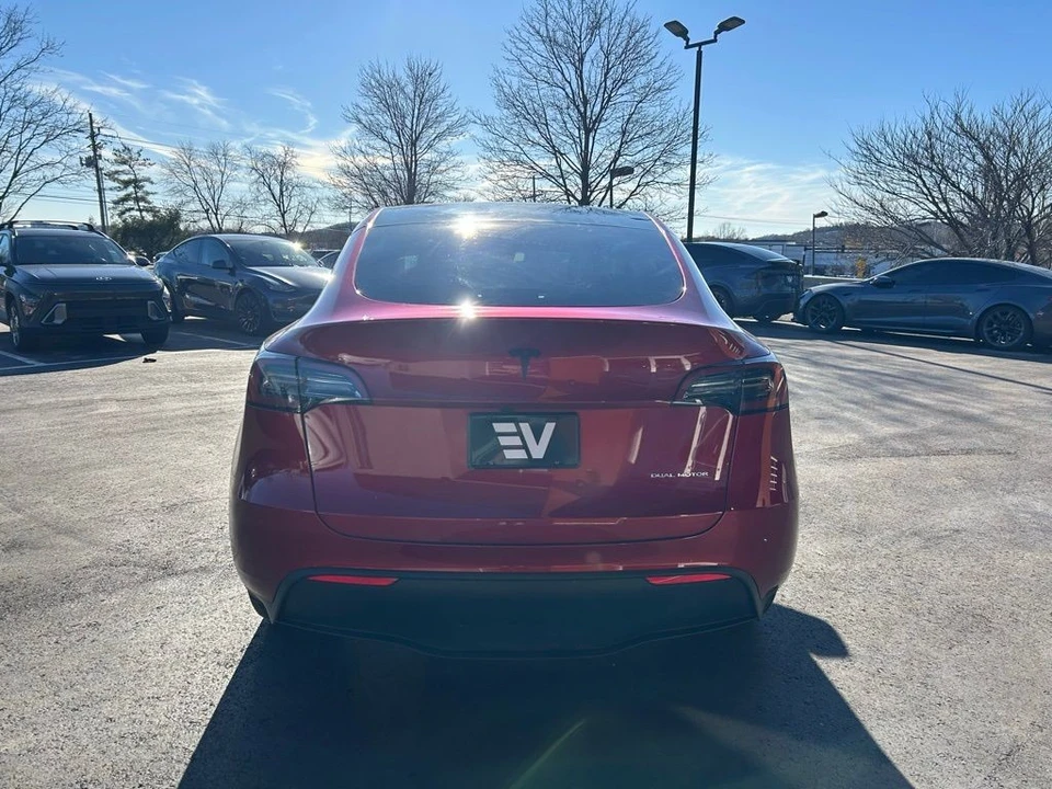 2024 Tesla Model Y - Image 6 of 17
