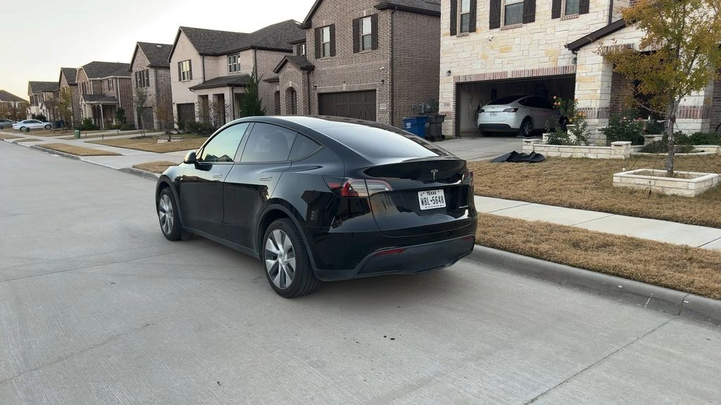 2024 Tesla Model Y - Image 4 of 6