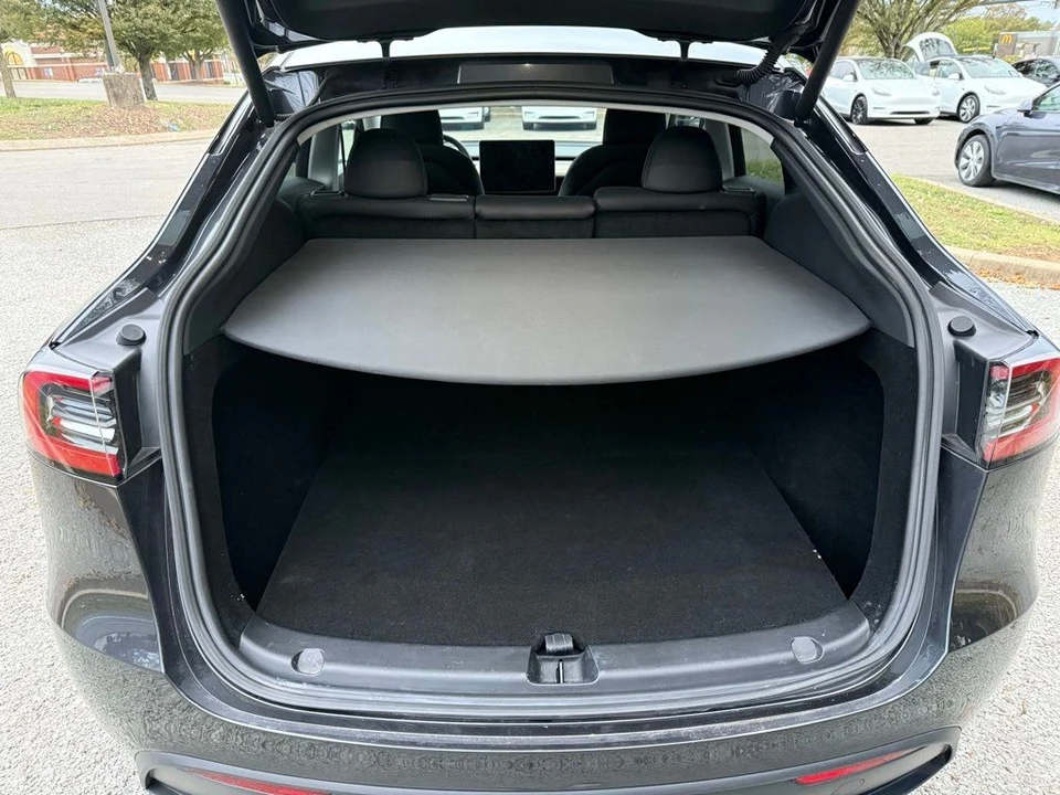 2024 Tesla Model Y - Image 7 of 11