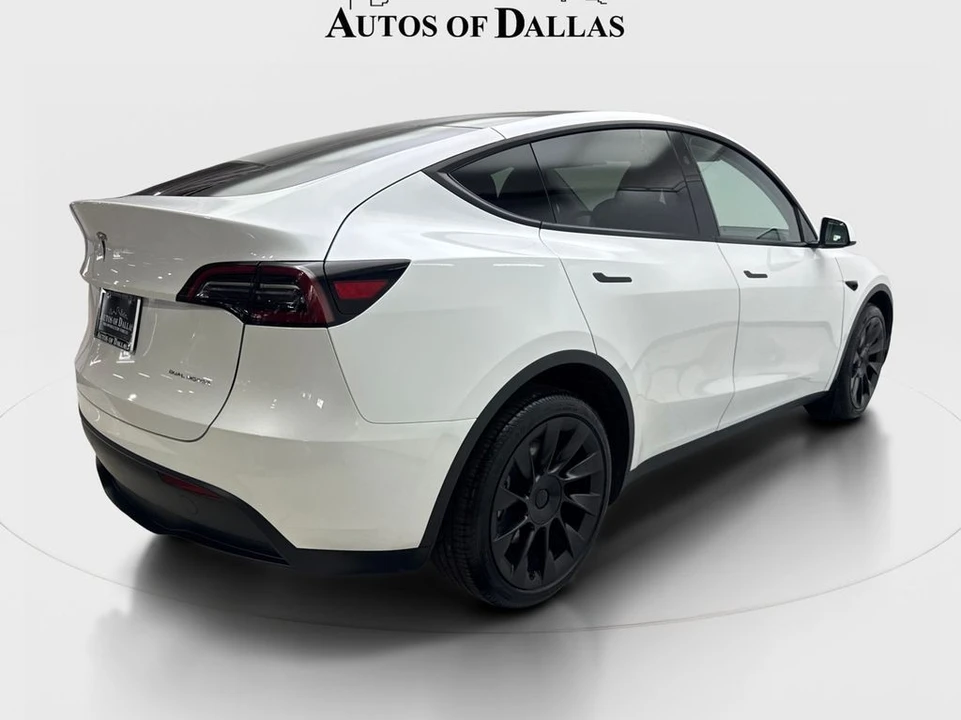 2024 Tesla Model Y - Image 6 of 21