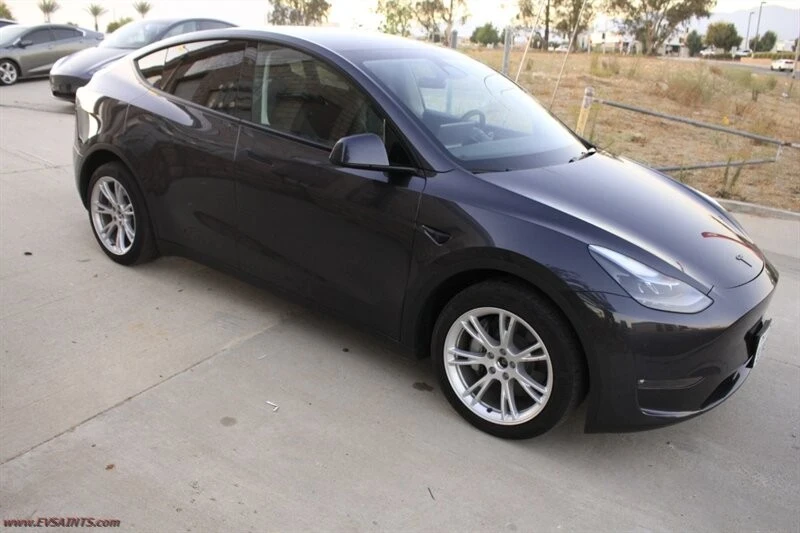 2024 Tesla Model Y - Image 9 of 21