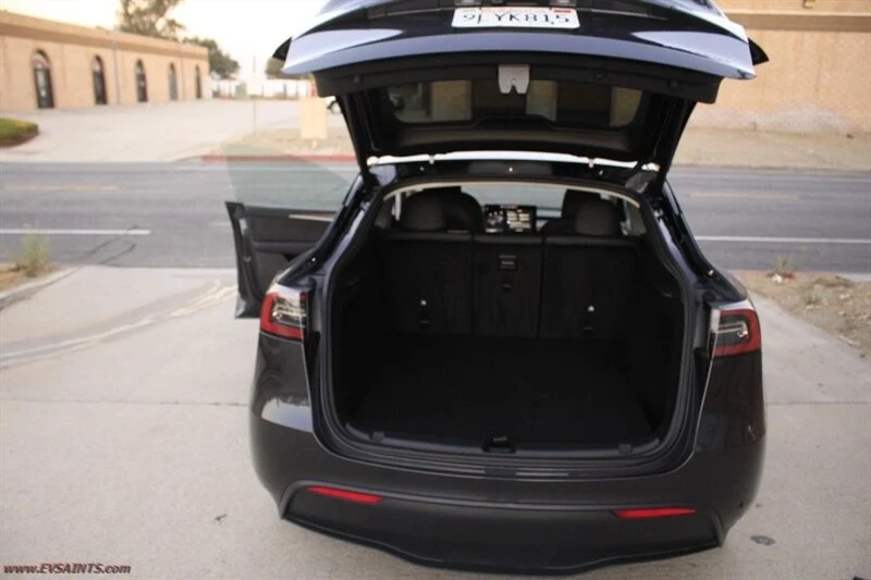 2024 Tesla Model Y - Image 16 of 21