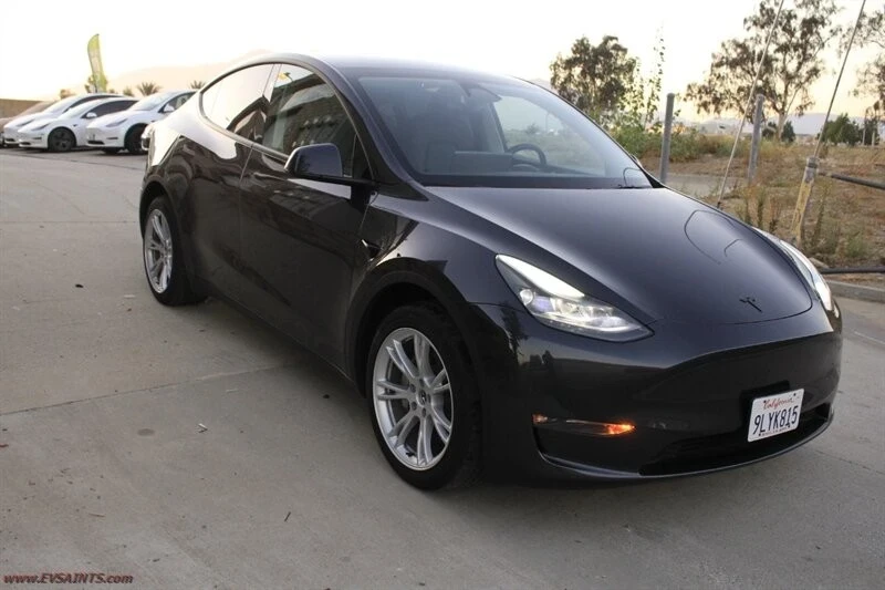 2024 Tesla Model Y - Image 2 of 21