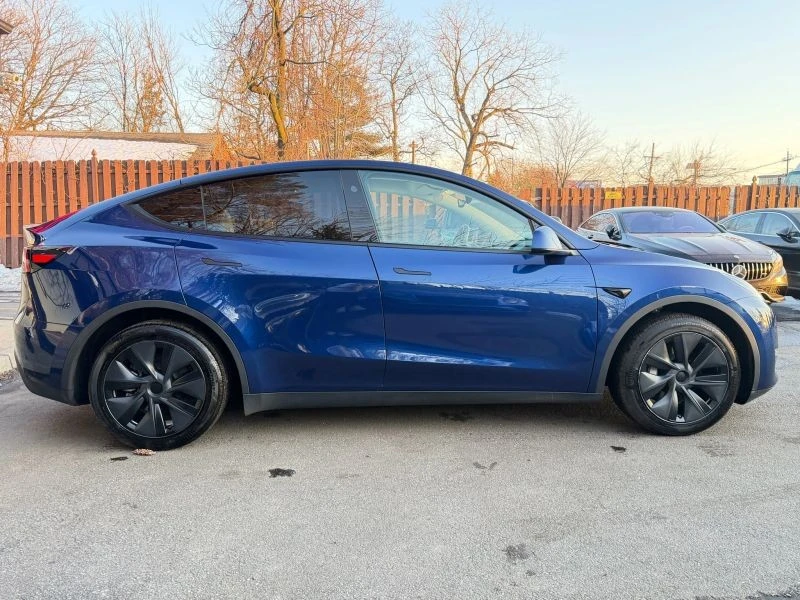 2024 Tesla Model Y - Image 4 of 12