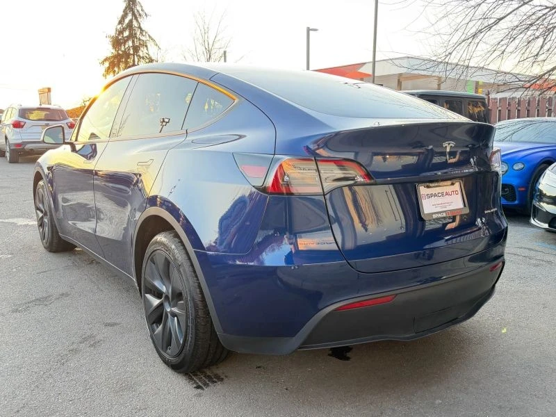 2024 Tesla Model Y - Image 7 of 12