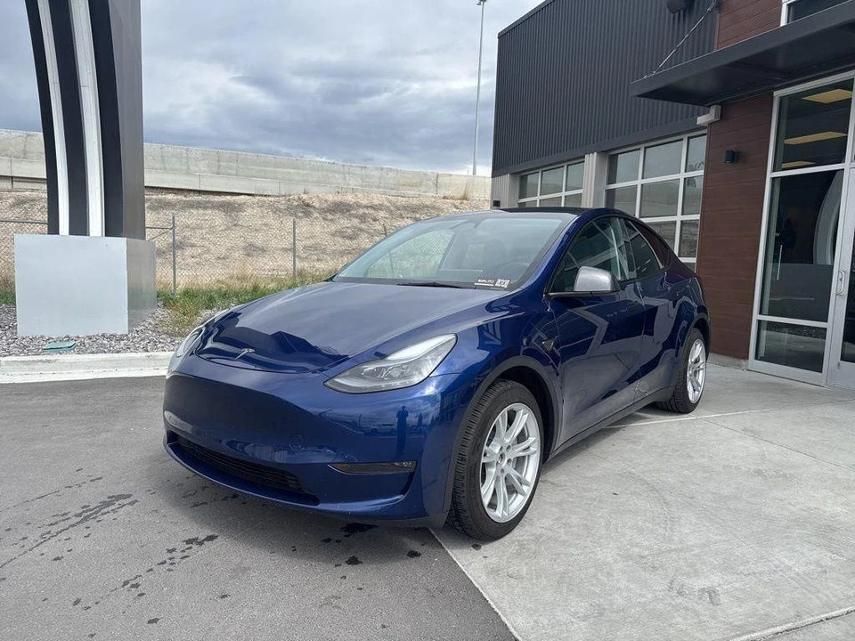 2024 Tesla Model Y - Image 4 of 21
