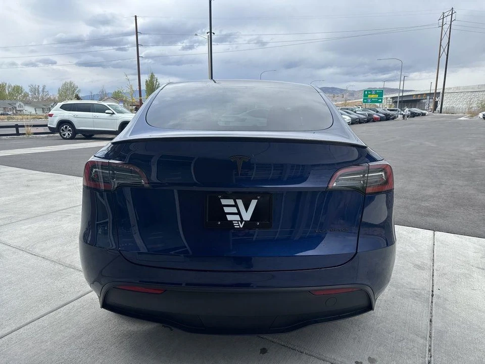 2024 Tesla Model Y - Image 7 of 21