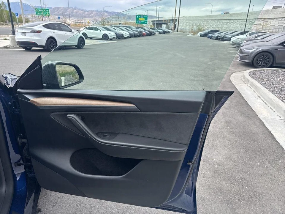 2024 Tesla Model Y - Image 22 of 27